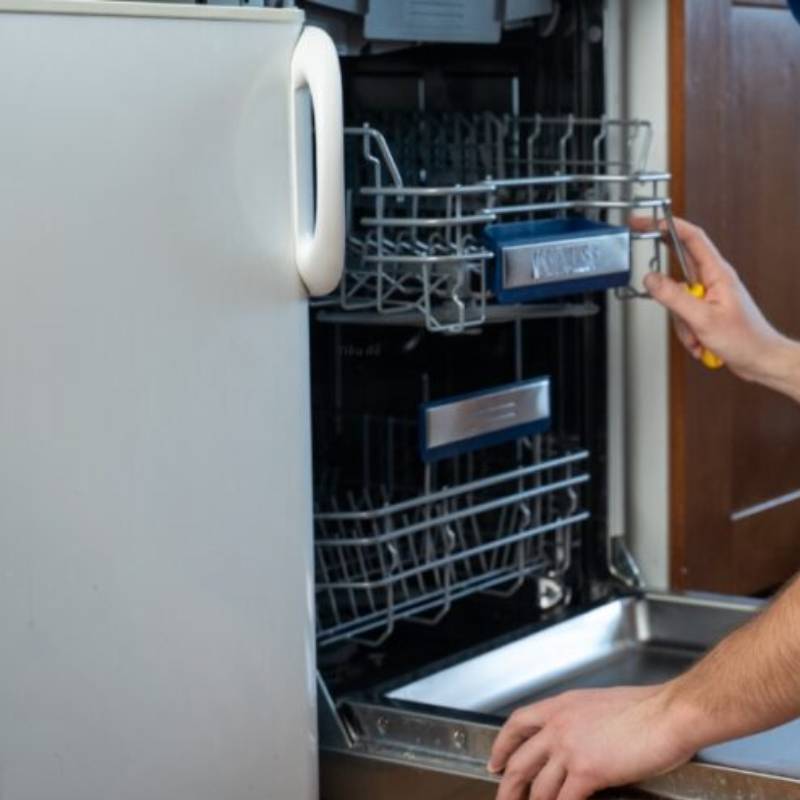Sự khác biệt giữa thương hiệu Đức và Trung Quốc khi mua máy rửa bát