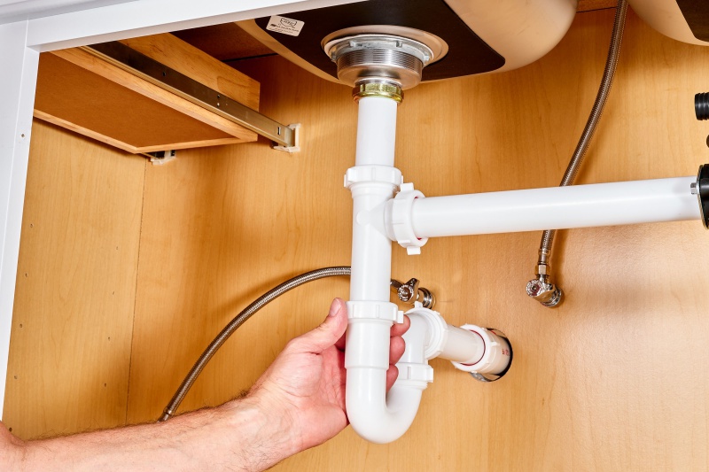 5 cách khắc phục bồn rửa chén bị rỉ nước nhanh chóng tại nhà
