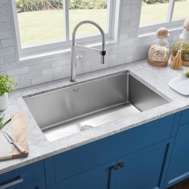 Bồn rửa chén bị rỉ nước