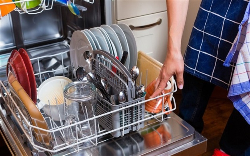 Máy rửa bát giúp bảo vệ an toàn cho người sử dụng và các thành viên trong gia đình