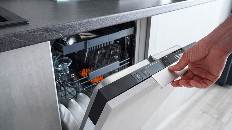 máy rửa bát không đóng được cửa