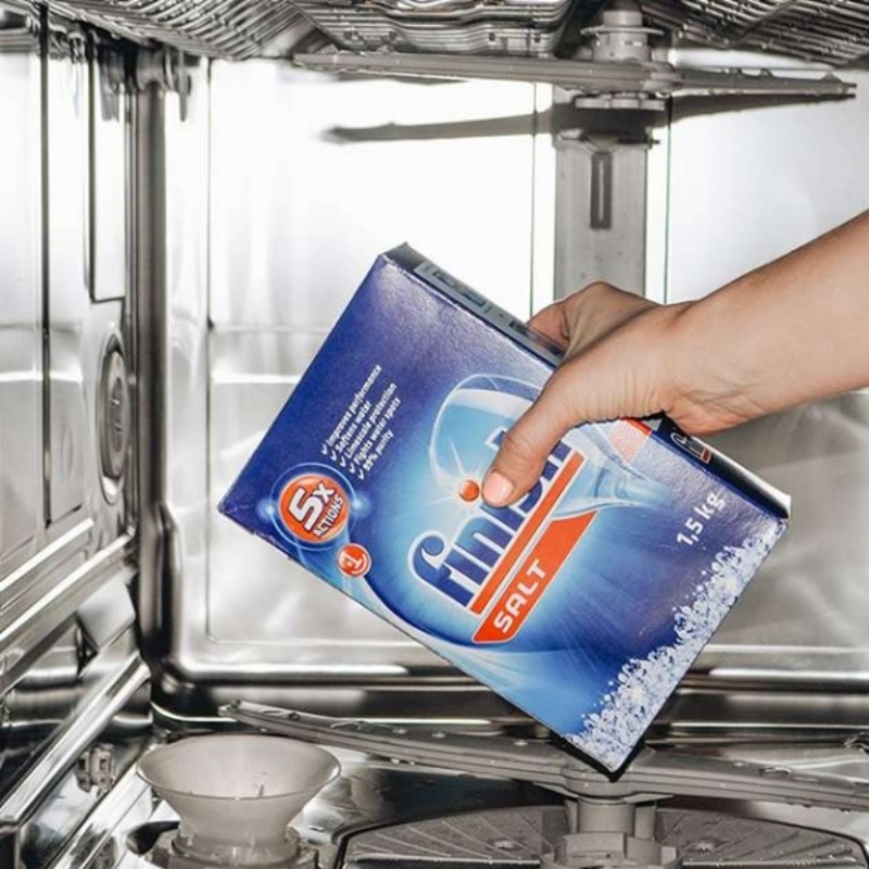 sai lầm khi dùng máy rửa chén 4