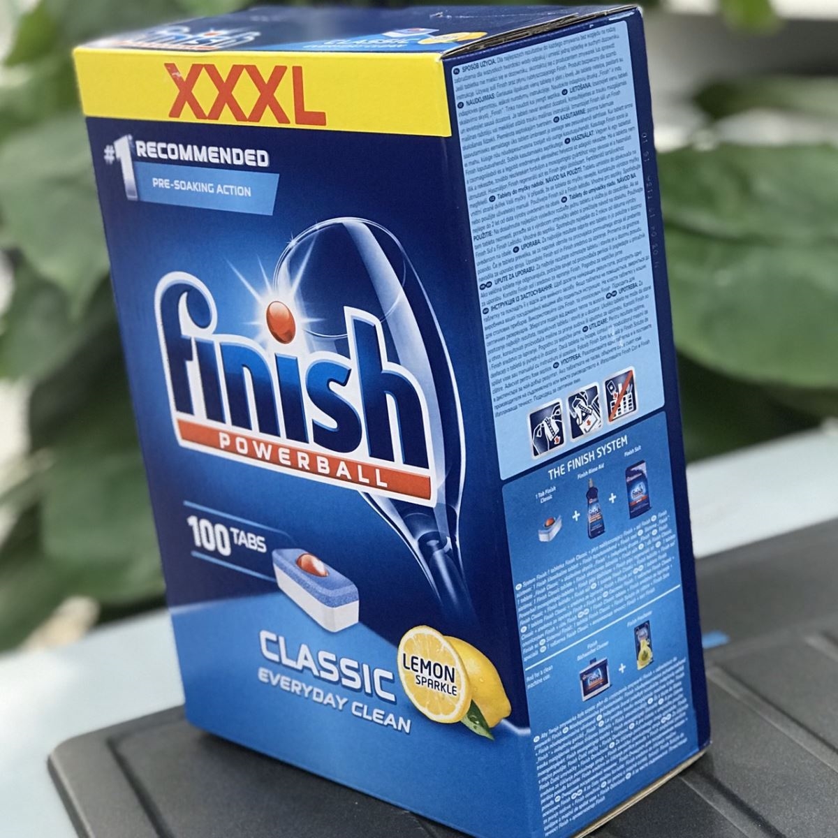 Vi&ecirc;n rửa b&aacute;t Finish Classic 100V Lemon với hương chanh tươi m&aacute;t.